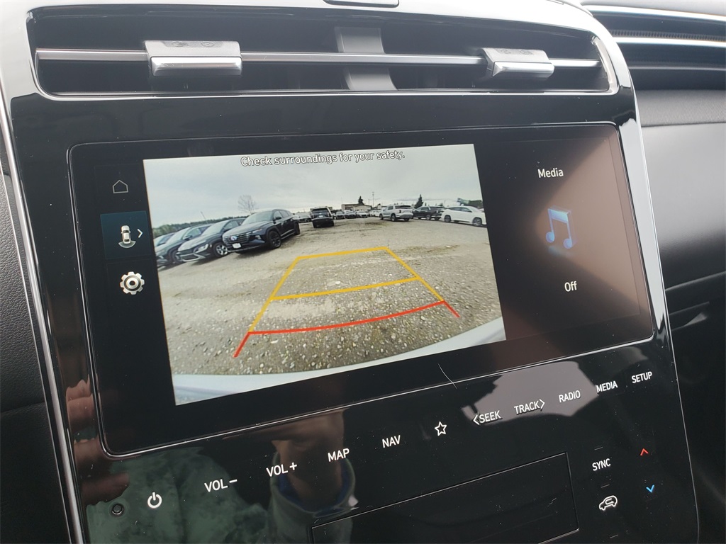 Vehicle image 26 of 31