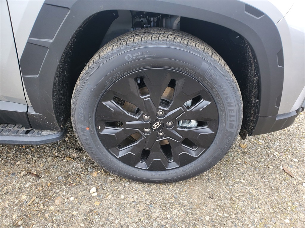 Vehicle image 9 of 31