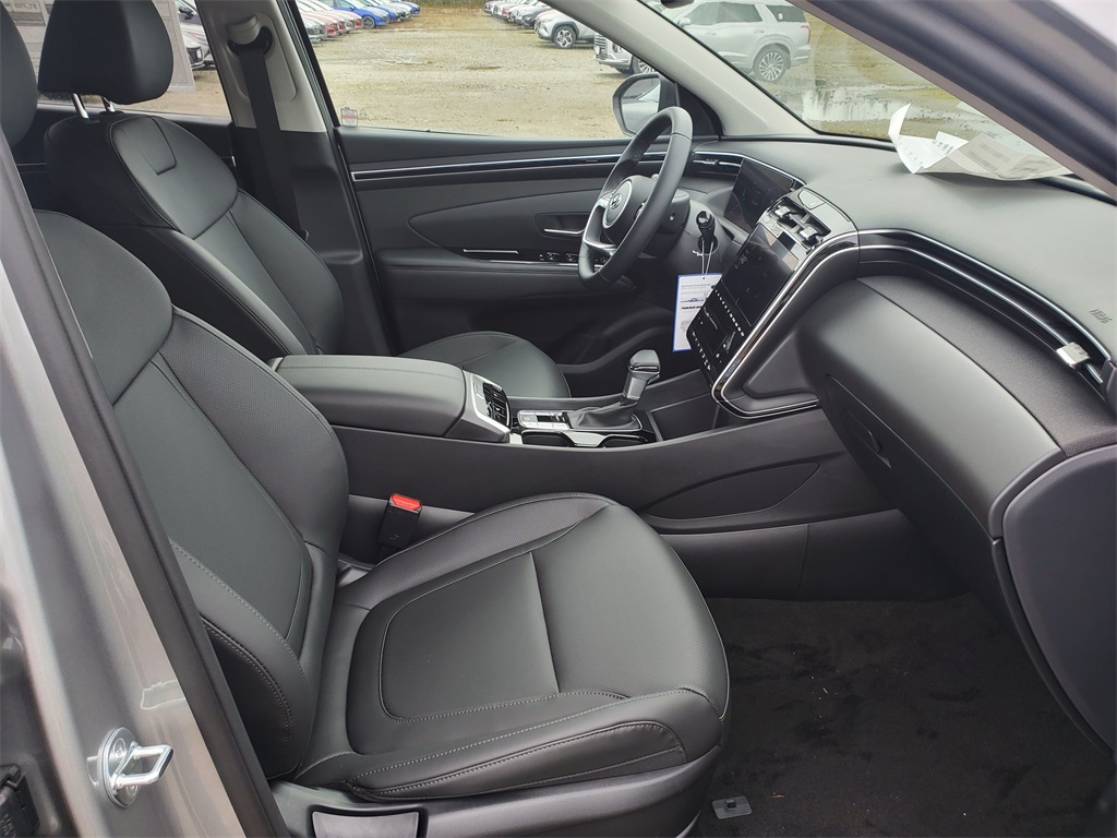 Vehicle image 11 of 31