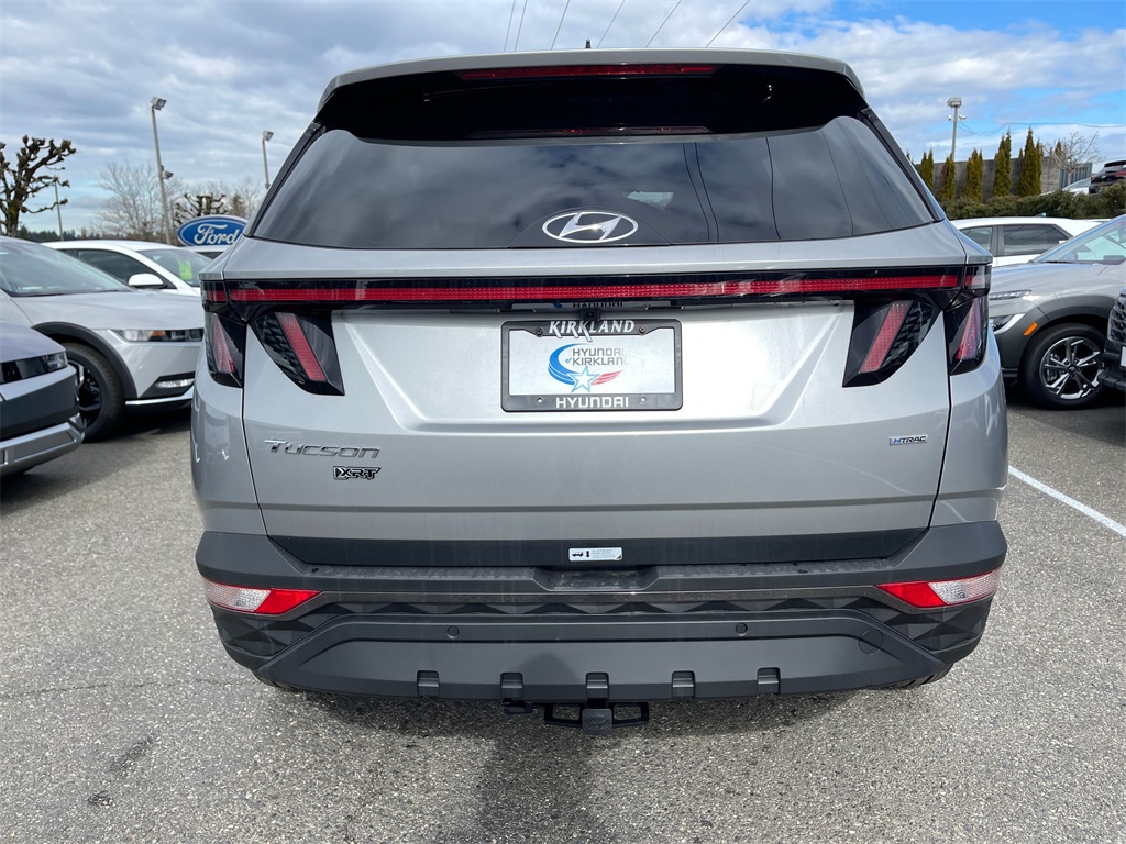 Vehicle image 6 of 23