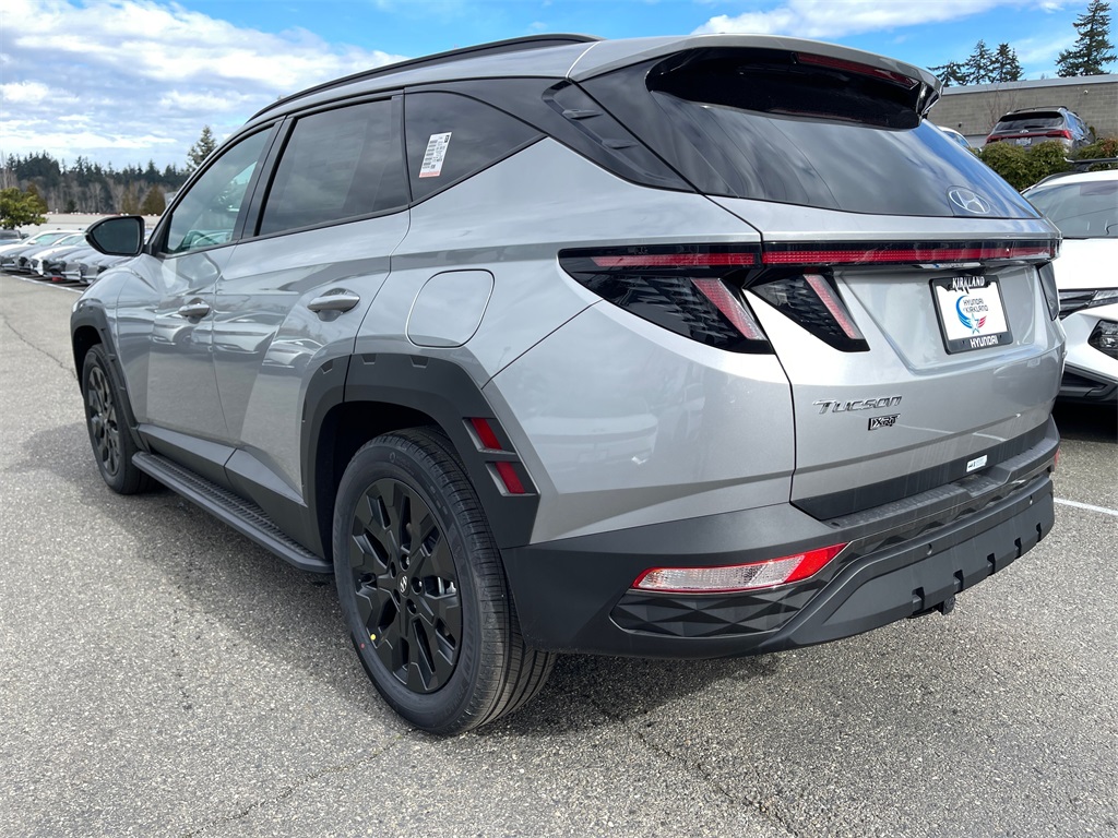 Vehicle image 7 of 23