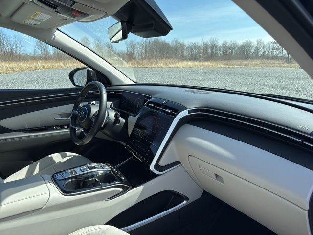 Vehicle image 9 of 34