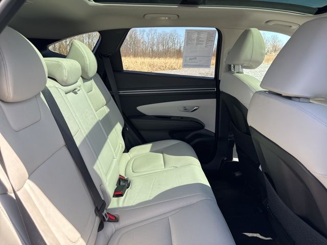 Vehicle image 11 of 34
