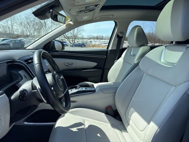Vehicle image 7 of 34
