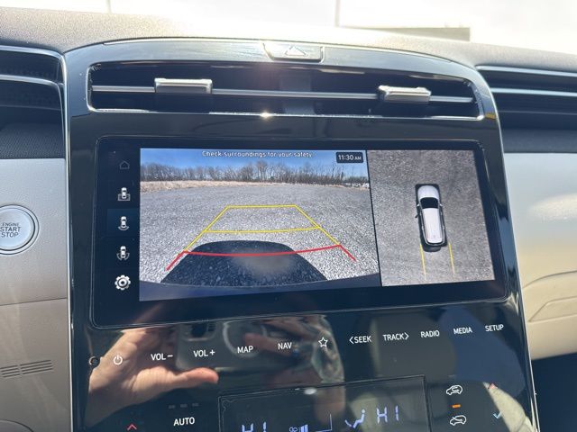 Vehicle image 31 of 34