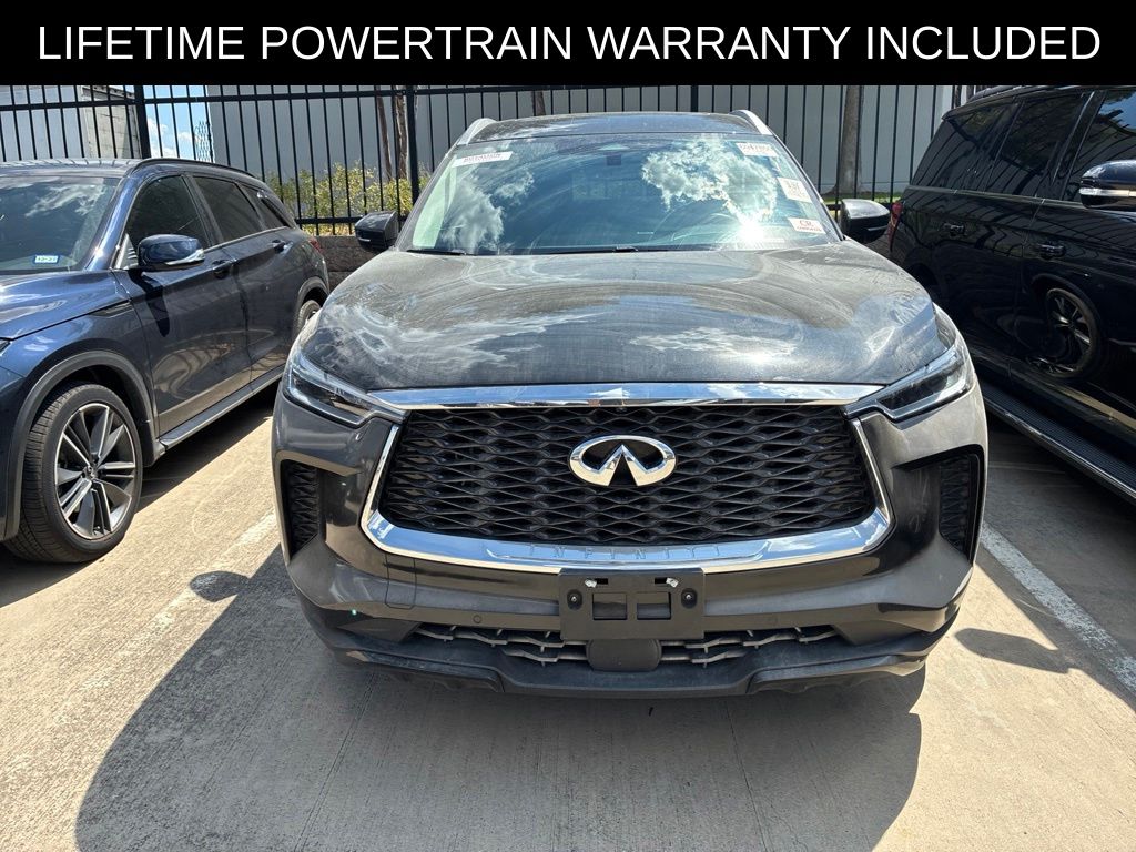 2023 INFINITI QX60 Luxe Image 2 of 26