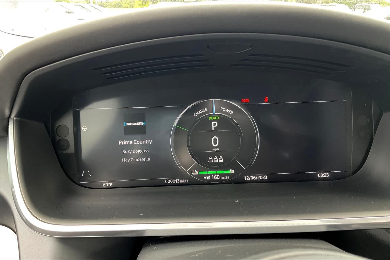 Vehicle image 17 of 30