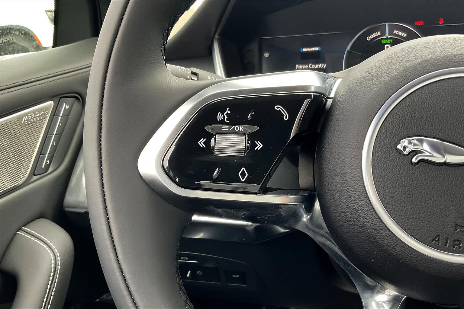 Vehicle image 15 of 30