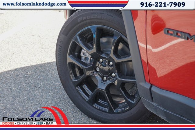 Vehicle image 8 of 25