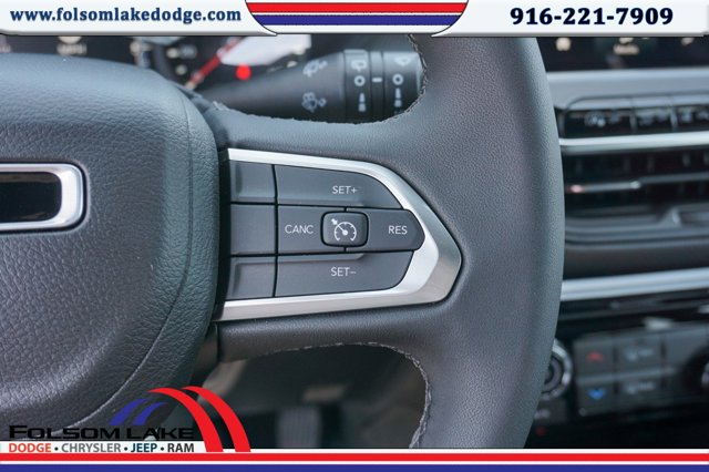 Vehicle image 15 of 25