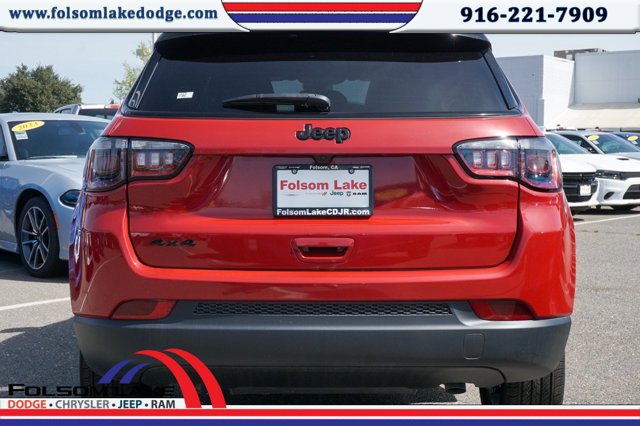 Vehicle image 5 of 25