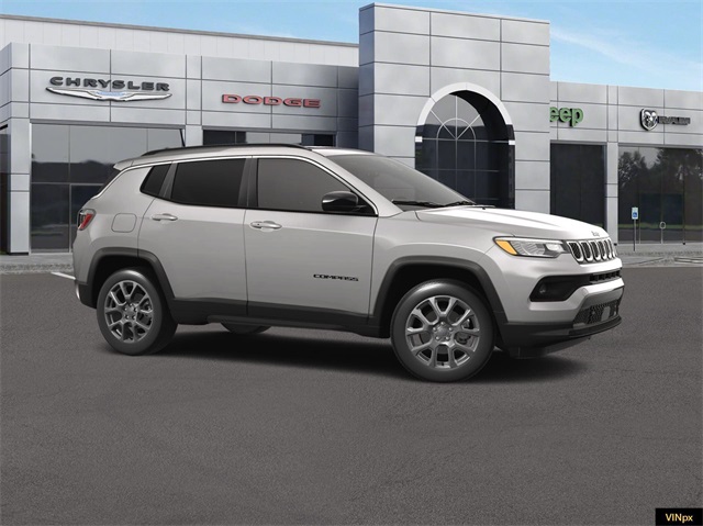 Vehicle image 4 of 18
