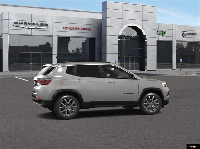 Vehicle image 10 of 18