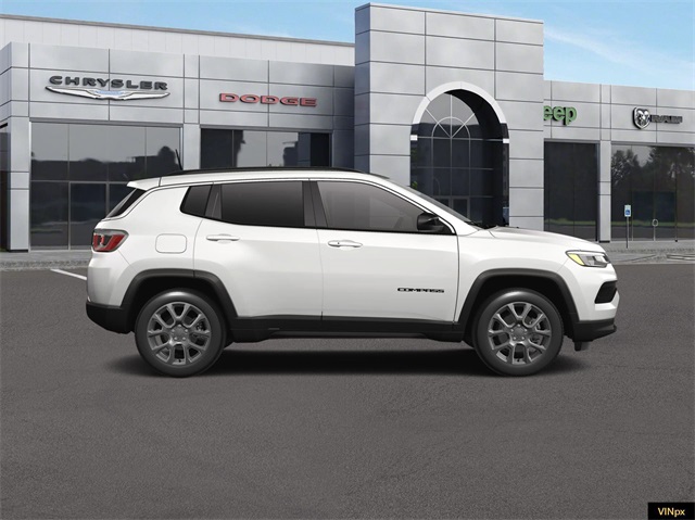 Vehicle image 7 of 18