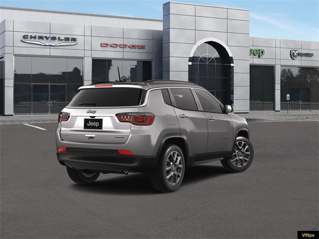 Vehicle image 3 of 18