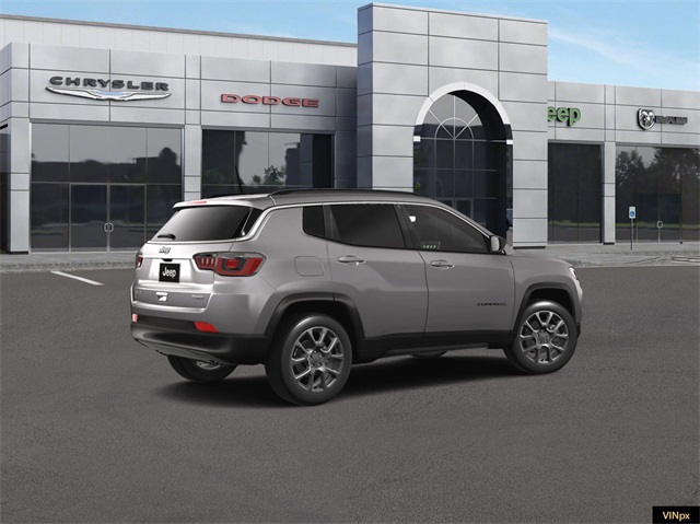 Vehicle image 11 of 18