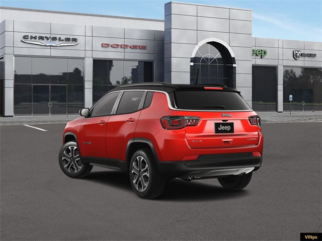 Vehicle image 15 of 18