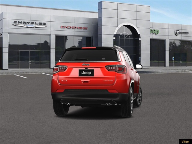 Vehicle image 13 of 18