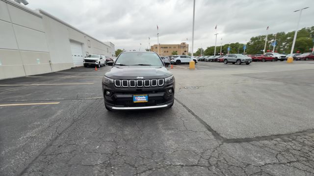2023 Jeep Compass Limited Image 3 of 33