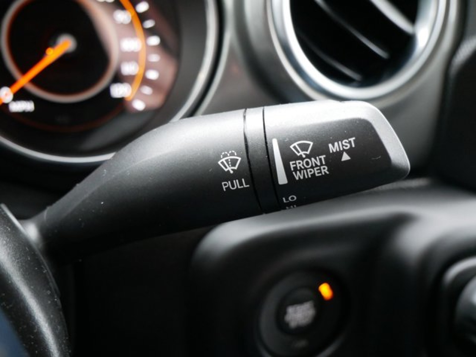 Vehicle image 26 of 27