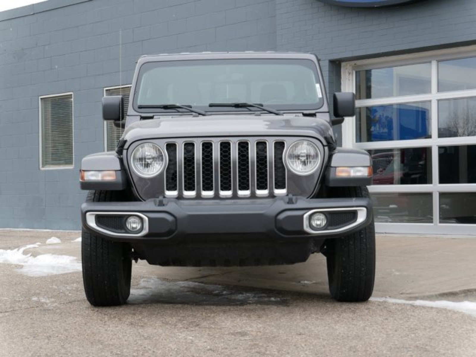 Vehicle image 2 of 27