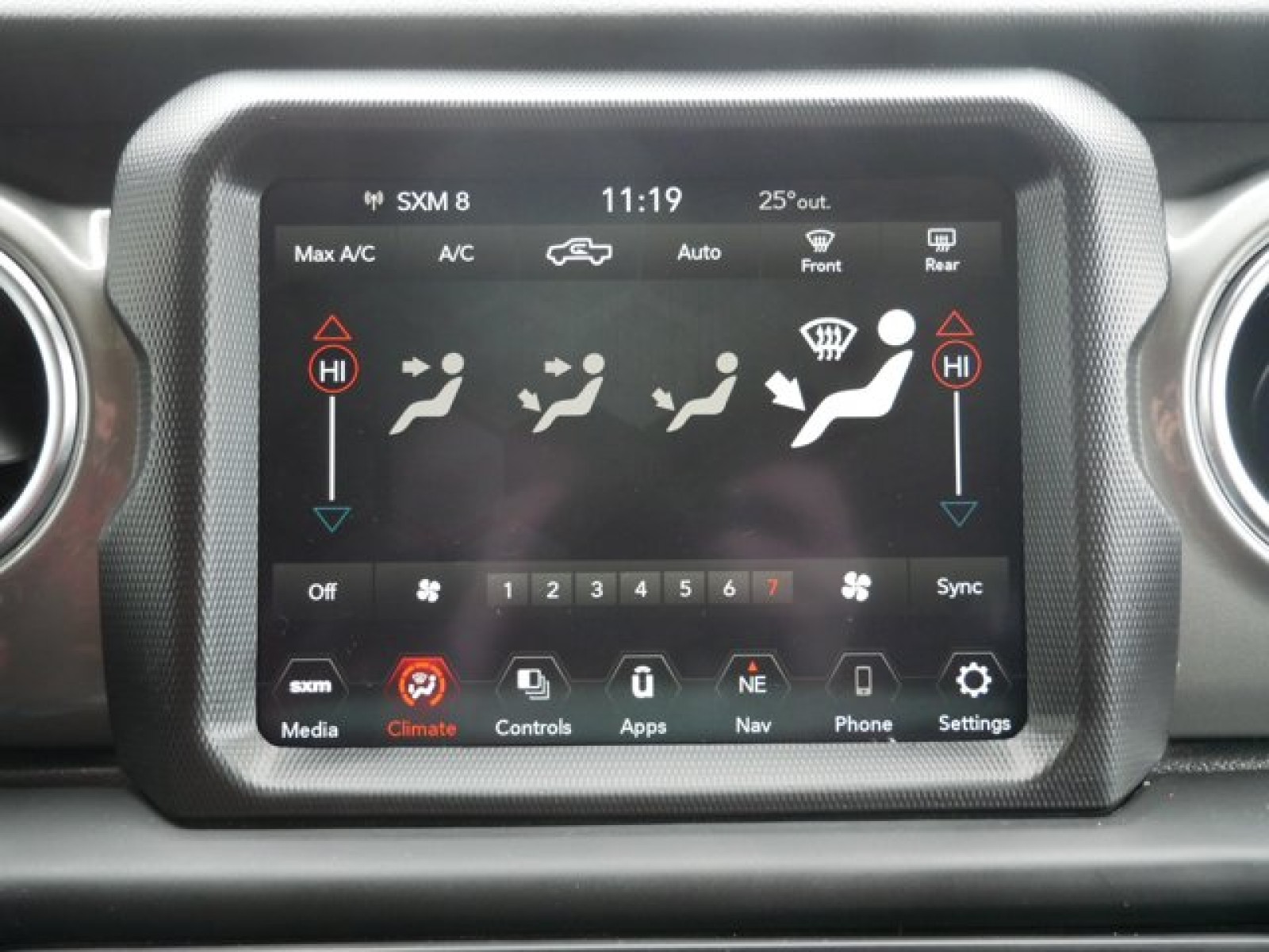 Vehicle image 24 of 27