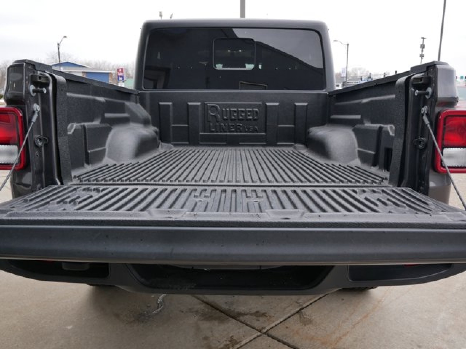 Vehicle image 9 of 27