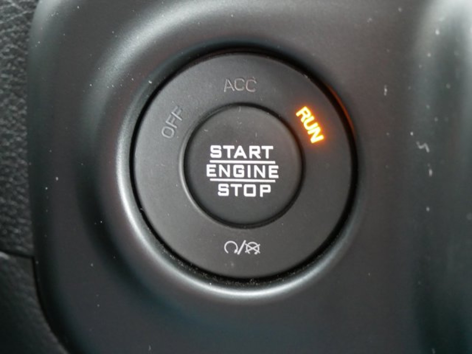 Vehicle image 23 of 27