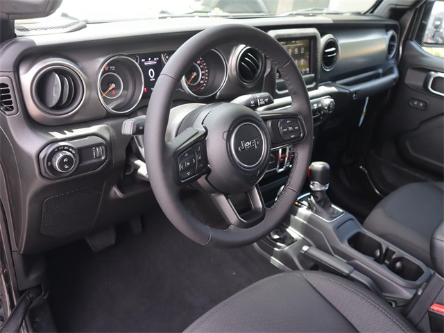 Vehicle image 6 of 19