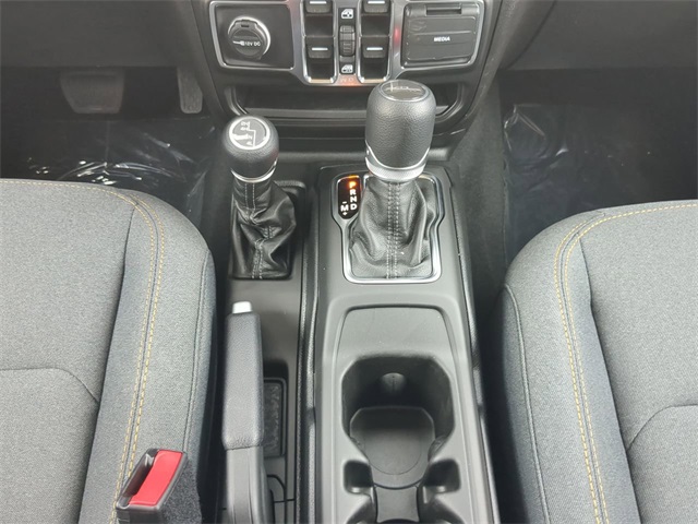 Vehicle image 19 of 26