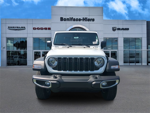 Vehicle image 2 of 26