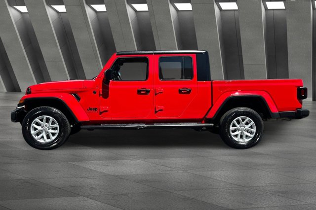 Vehicle image 9 of 27