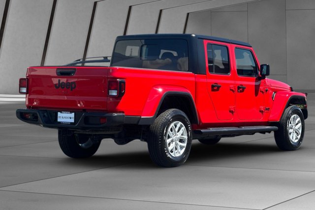 Vehicle image 6 of 27