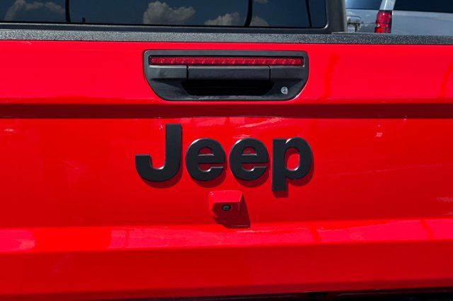 Vehicle image 26 of 27