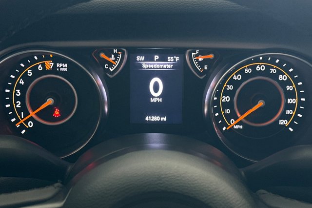 Vehicle image 23 of 27