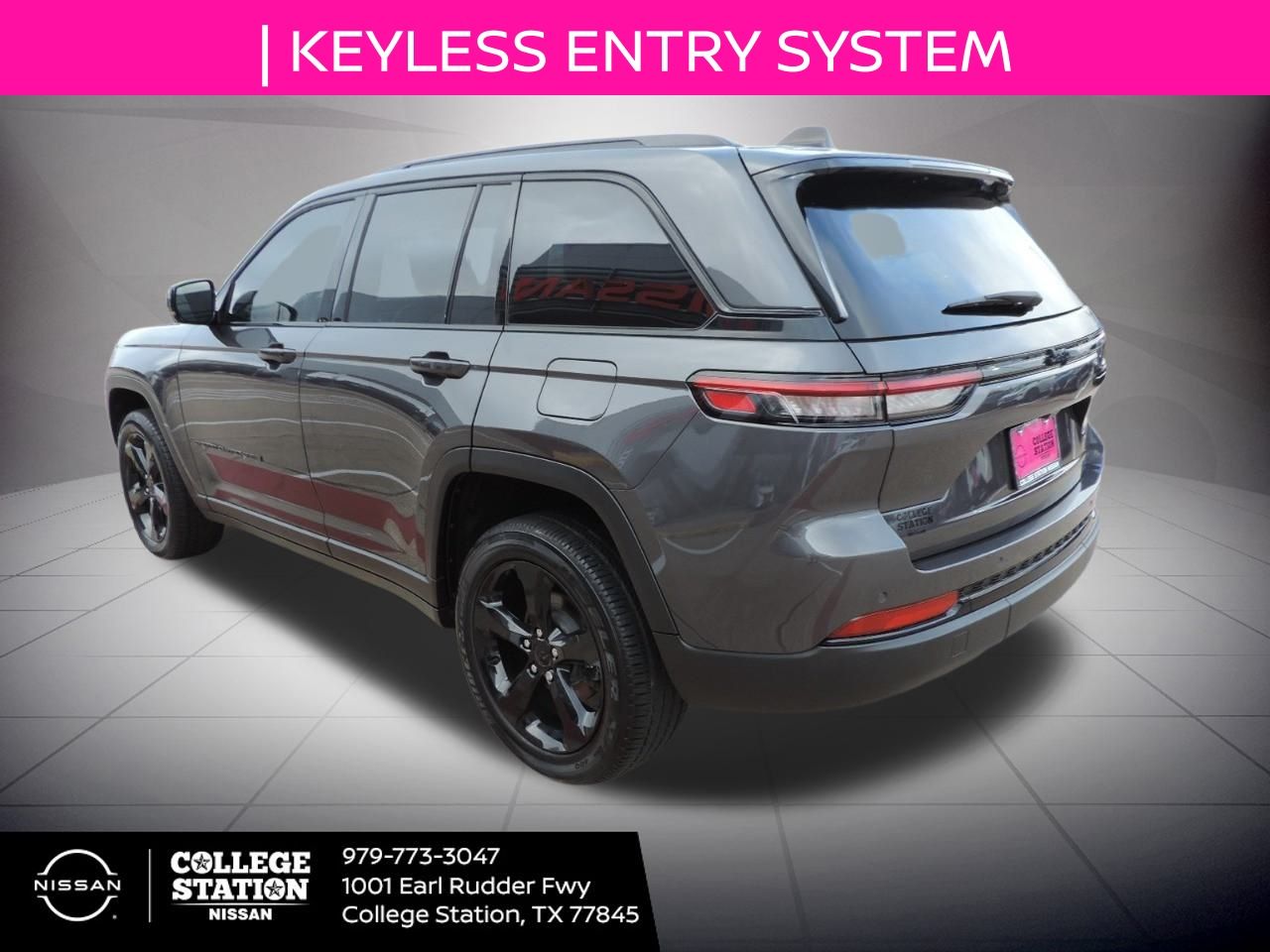 Vehicle image 8 of 27