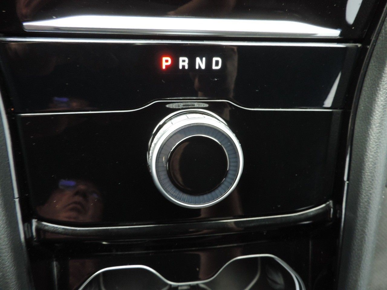 Vehicle image 18 of 27