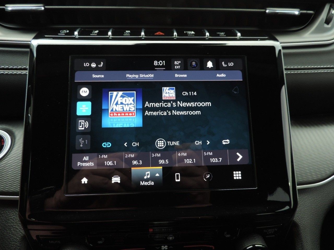 Vehicle image 17 of 27