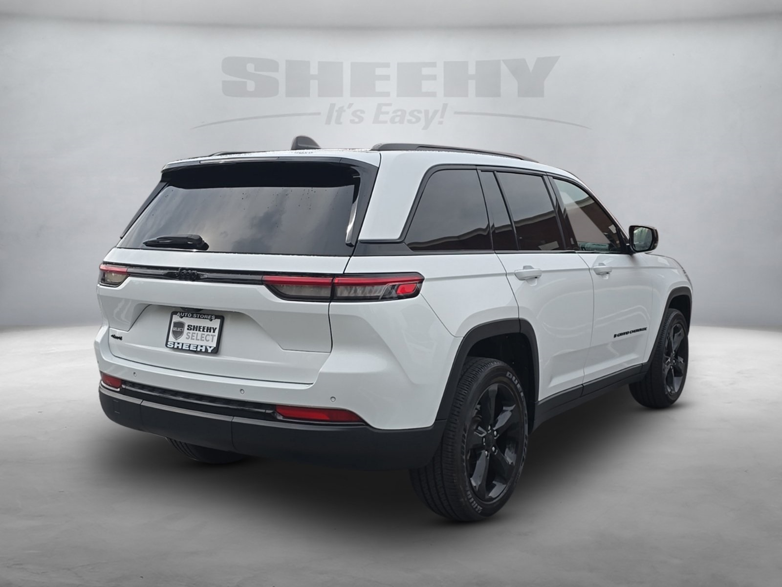 Vehicle image 3 of 31