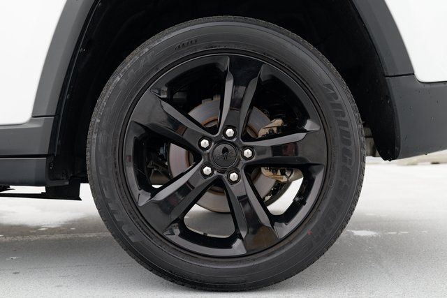 2023 Jeep Grand Cherokee Altitude Image 13 of 68