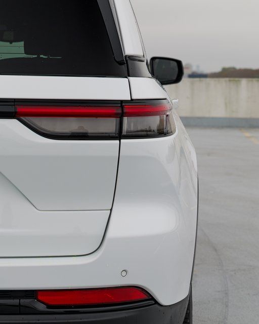 2023 Jeep Grand Cherokee Altitude Image 54 of 68