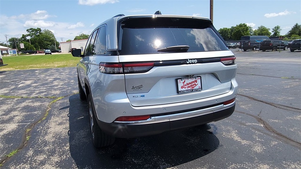 Vehicle image 5 of 27