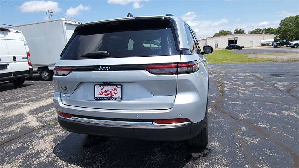 Vehicle image 6 of 27