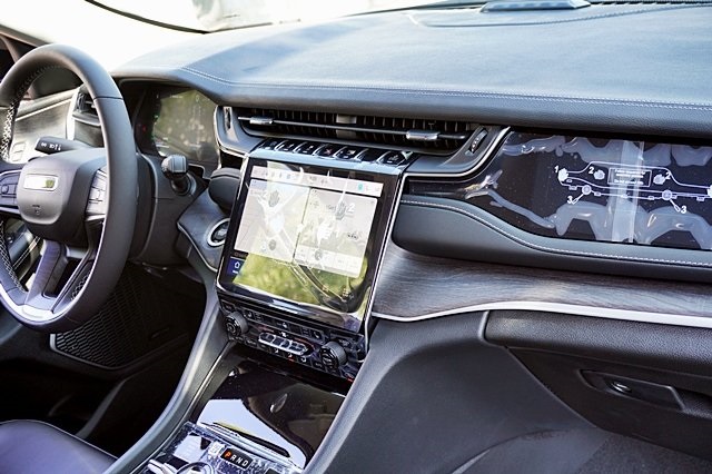 2023 Jeep Grand Cherokee 4xe Base Image 12 of 42