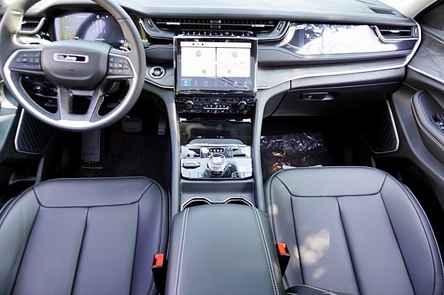 2023 Jeep Grand Cherokee 4xe Base Image 23 of 42