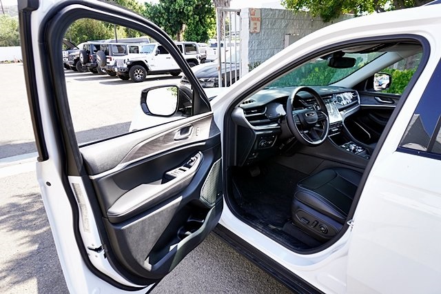 2023 Jeep Grand Cherokee 4xe Base Image 42 of 42