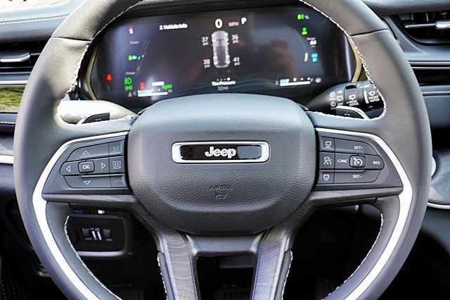 2023 Jeep Grand Cherokee 4xe Base Image 22 of 42