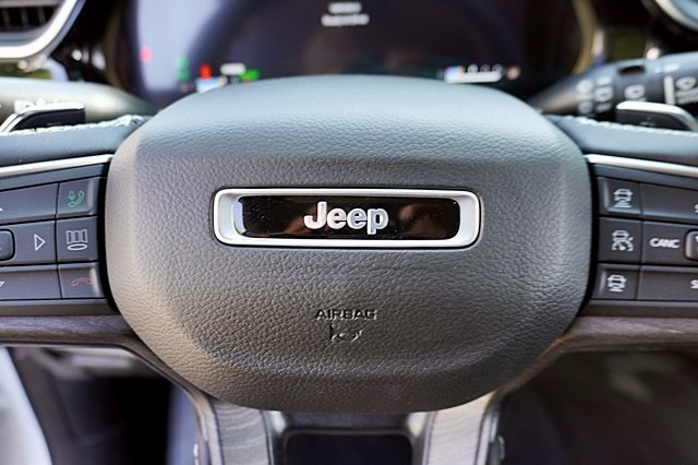 2023 Jeep Grand Cherokee 4xe Base Image 40 of 42