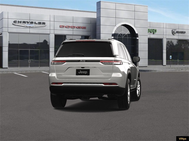 Vehicle image 13 of 23