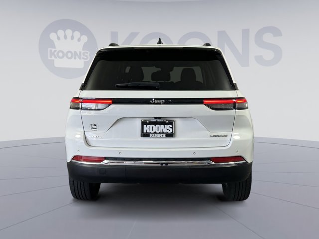 Vehicle image 5 of 28